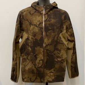 Lululemon- Surge FF jacket